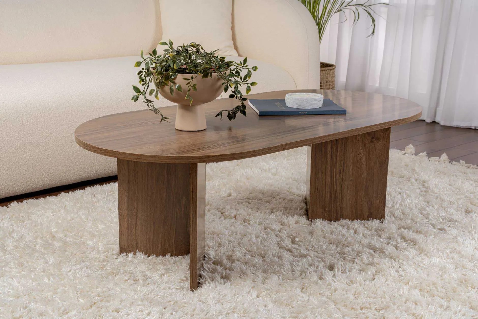Zweite Chance Ovaler Couchtisch Sable - 119x60x40cm - Nussbaum Dekor